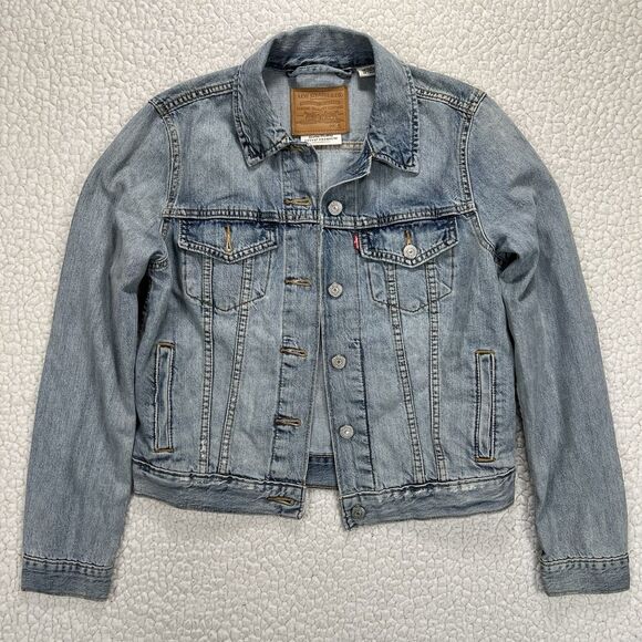 Levi’s Premium Ex-Boyfriend Trucker Jacket Women’s S Light Wash Casual 90s Boho - Picture 1 of 9